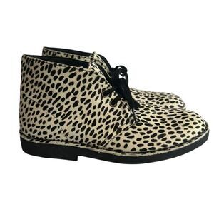 Clarks Women's Desert Boots Chukka Faux Animal Print White Black Fur Rare 9.5 M